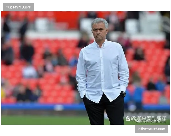 传奇教练退休，多位球星发文致敬