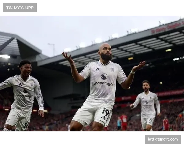 姆伯莫赛季第7球成曼联头号射手,7500万欧身价初显价值 姆伯莫赛季第7球成曼联头号射手,7500万欧身价初显价值