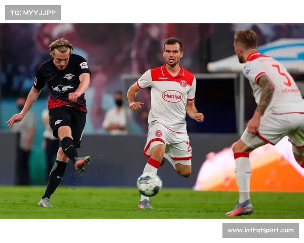 勒沃库森6-0海登海姆，新援蒂尔曼首秀破门